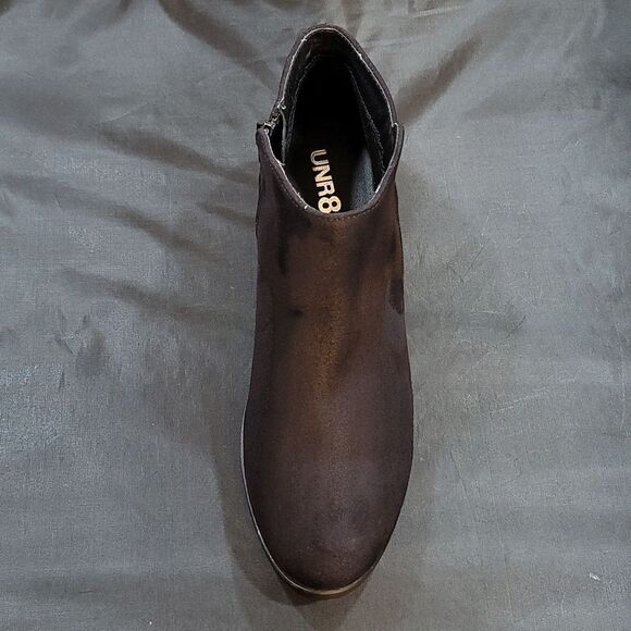 BRAND NEW UNR8ED SIDE ZIPPER +ROUND TOE ANKLE BOOTIE - Picture 12 of 15